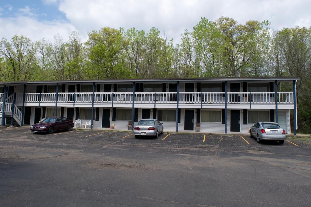 Amerivu Inn & Suites - St Croix Falls Saint Croix Falls Exterior photo